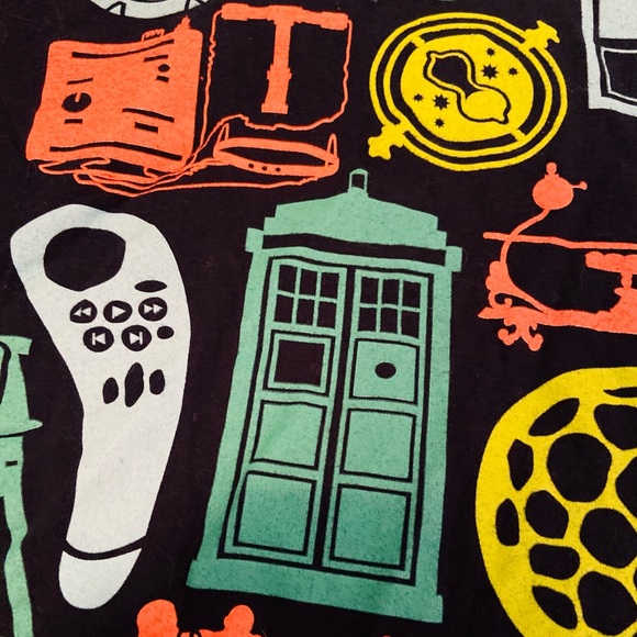 Time Travel Graphic Tee - Picture 2 of 3